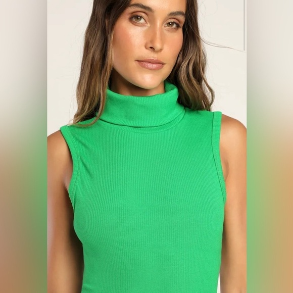 NWOT Spark My Interest Green Ribbed Turtleneck Crop Tank Top - Picture 5 of 7